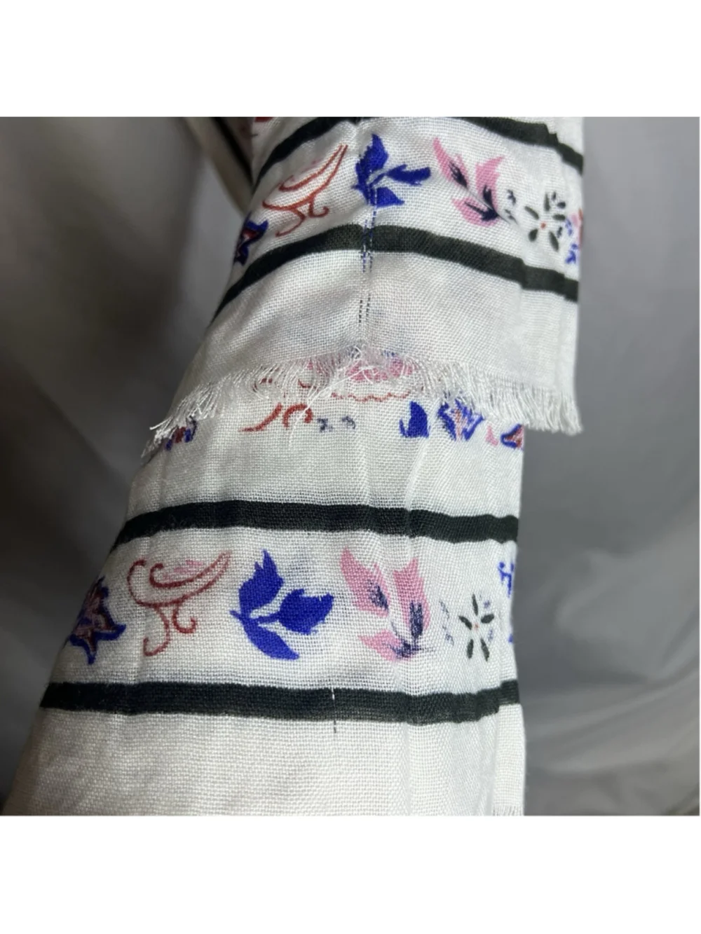 Talbots Watercolor Oblong Scarf Paisley White Blue Red Rectangle Boho Classic
